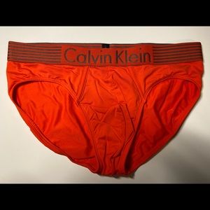 Calvin Klein men briefs medium